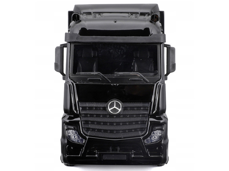 1/43 BBurago Mercedes-Benz Actros Formula 1 Race Car Transporter