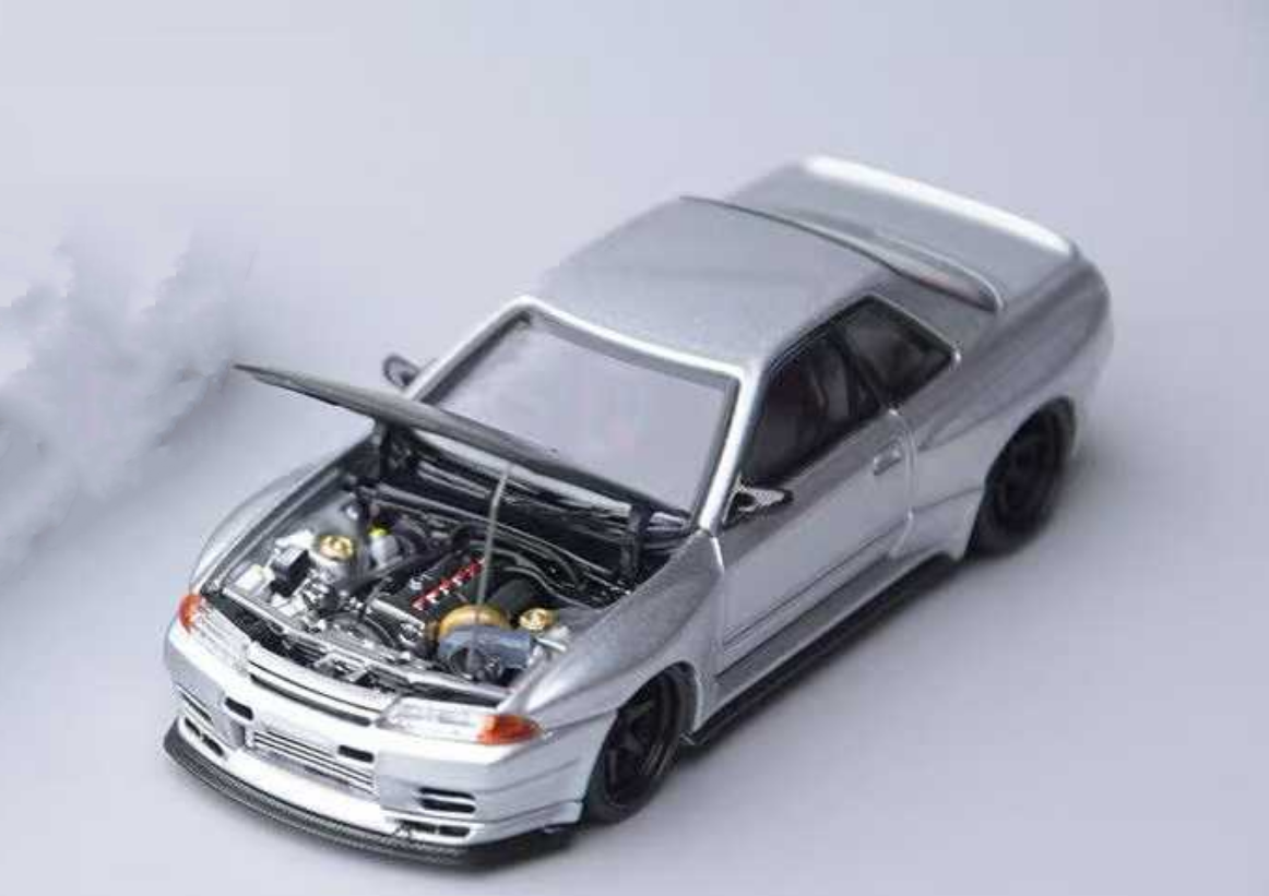 1/64 Focal Horizon FH Nissan Skyline GT-R GTR R32 Garage Active (Silver) Diecast Car Model