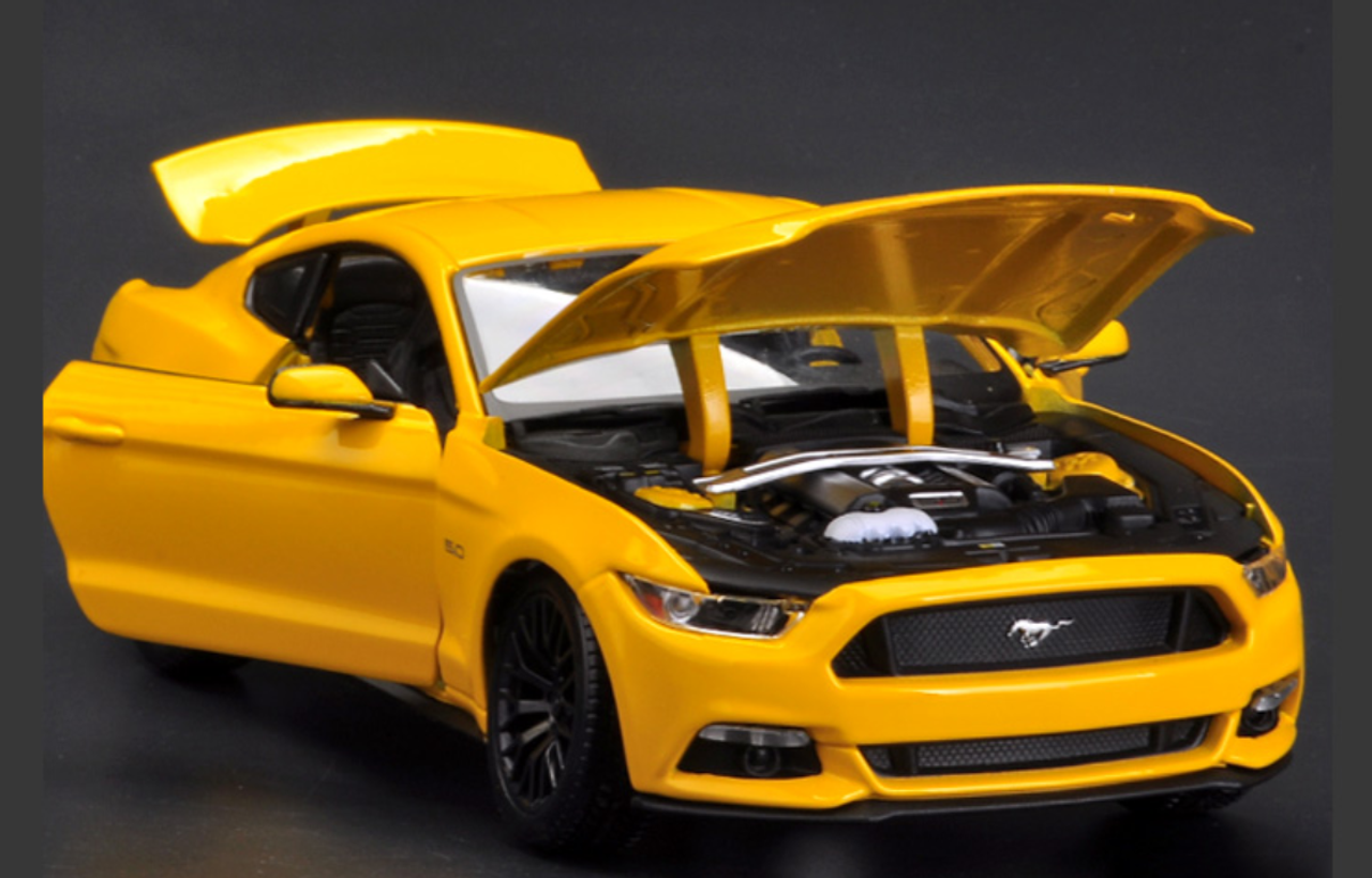 1/18 2015 Ford Mustang GT 5.0 (Yellow) Diecast Car Model