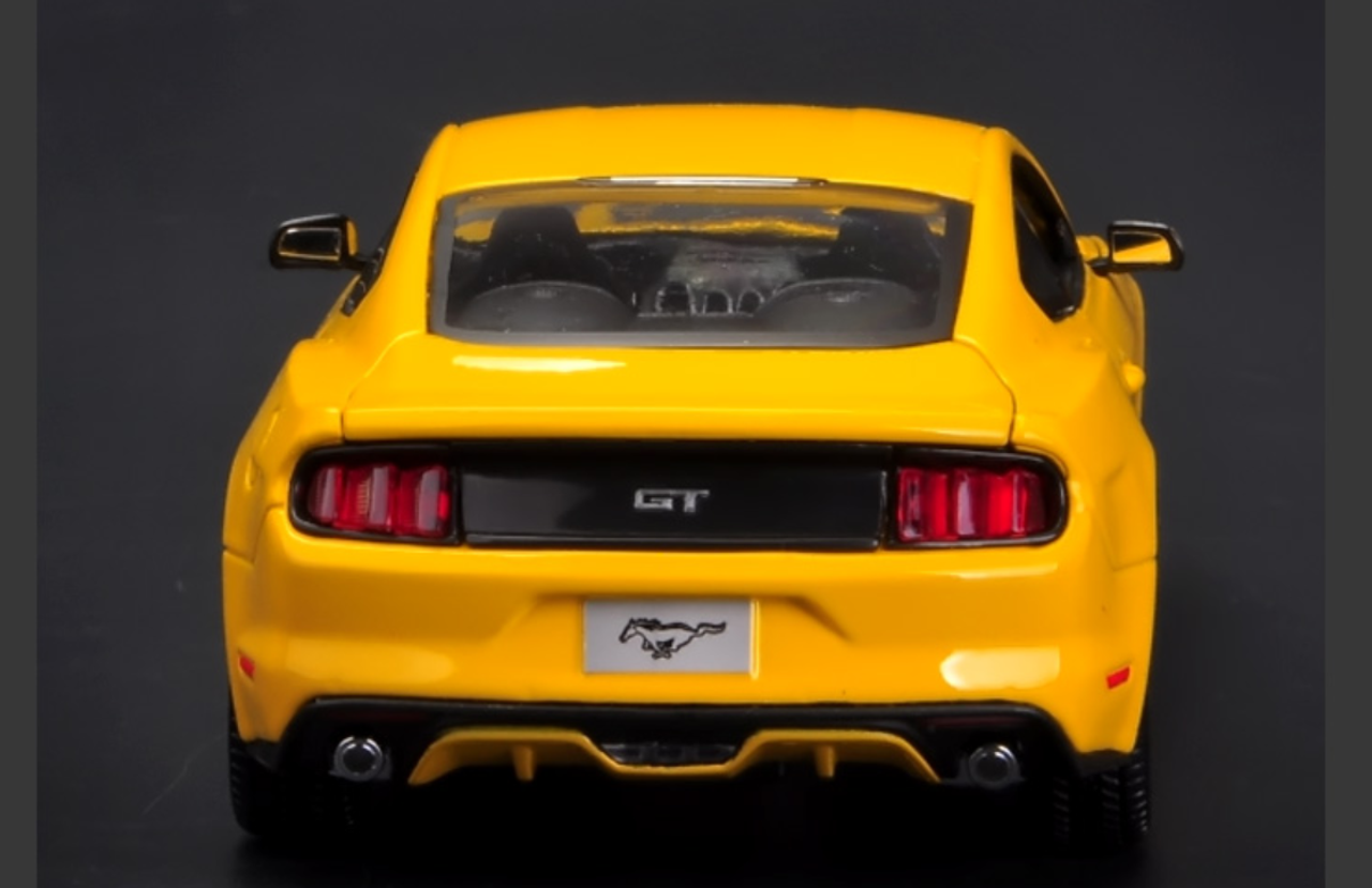 1/18 2015 Ford Mustang GT 5.0 (Yellow) Diecast Car Model