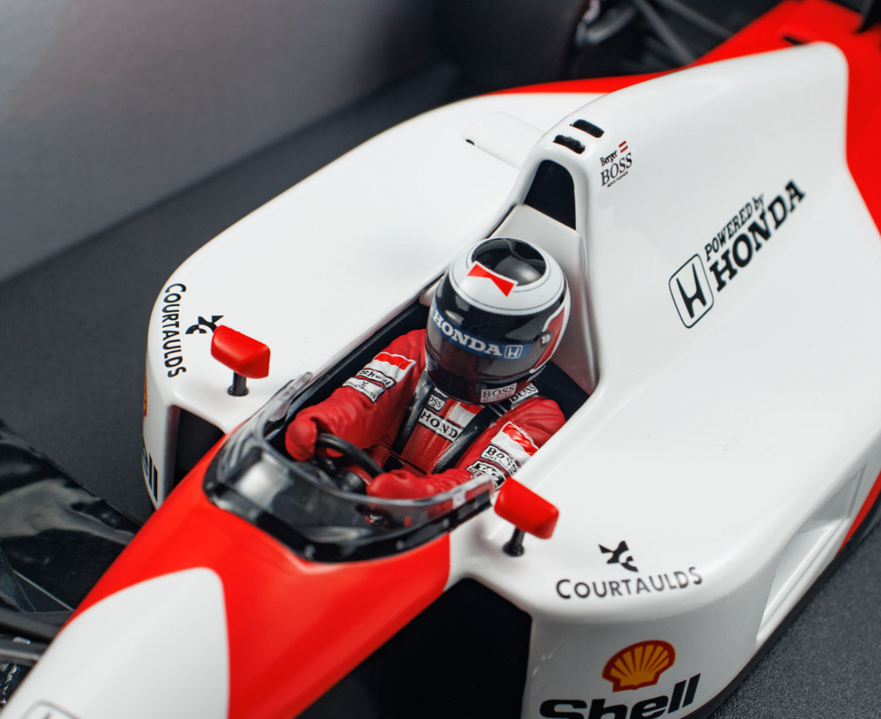 1/18 Minichamps 1991 Formula 1 Gerhard Berger McLaren MP4/6 #2 Car Model 1/18 Minichamps 1991 Formula 1 Gerhard Berger McLaren MP4/6 #2 Car Model