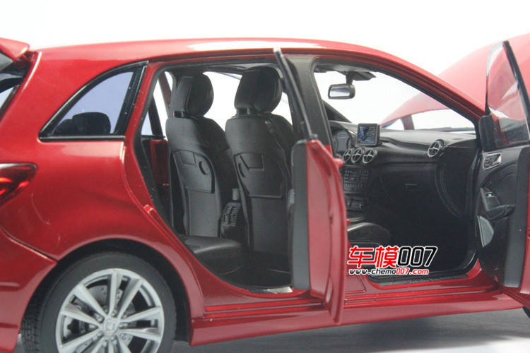 1/18 Norev Mercedes-Benz Mercedes B B-CLASS B-KLASSE B180 (RED