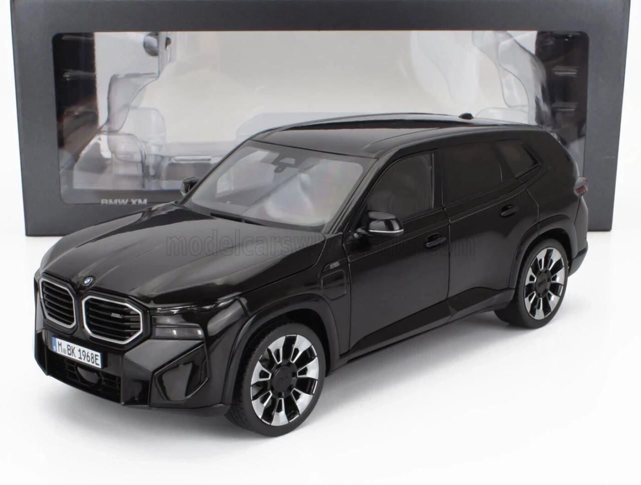 【新品】  XM (G09) ミニチャンプス 1/18 ミニカー 1/18 Dealer Edition BMW XM G09 (Black) Diecast Car Model