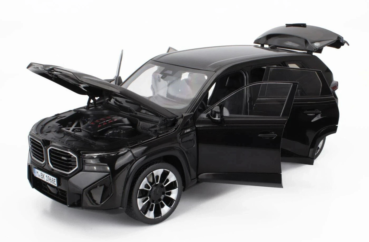 1/18 Dealer Edition BMW XM G09 (Black) Diecast Car Model