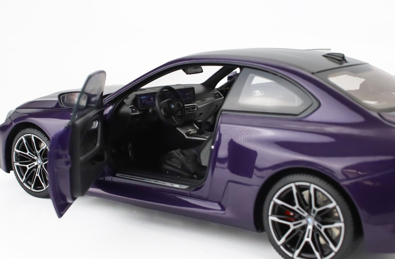1/18 Dealer Edition BMW M2 G87 (Purple) Diecast Car Model