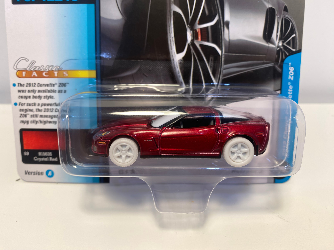 CHASE CAR 1/64 Johnny Lightning 2012 Chevrolet Corvette Z06 (Crystal Red Metallic) Diecast Car Model CHASE CAR 1/64 Johnny Lightning 2012 Chevrolet Corvette Z06 (Crystal Red Metallic) Diecast Car Model