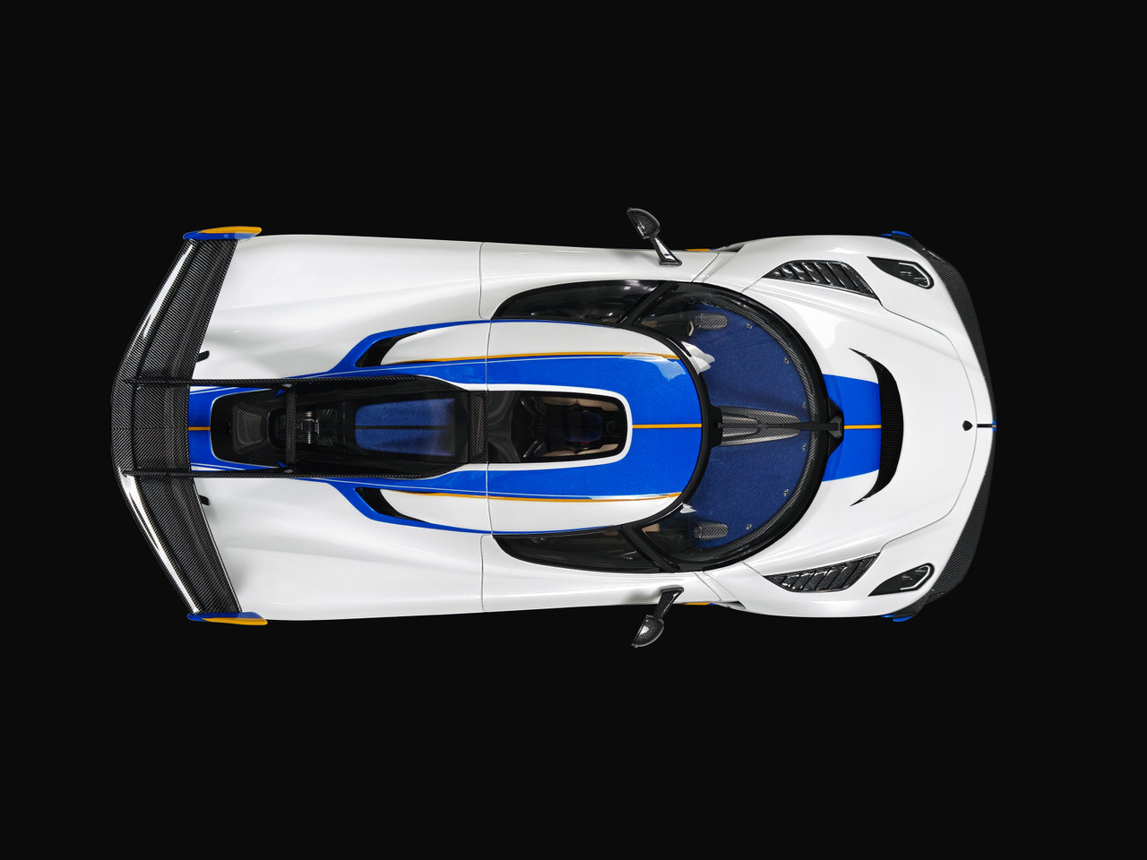 1/18 Frontiart Koenigsegg Jesko 7283 Crystal White Car Model Limited 100 Pieces 1/18 Frontiart Koenigsegg Jesko 7283 Crystal White Car Model Limited 100 Pieces