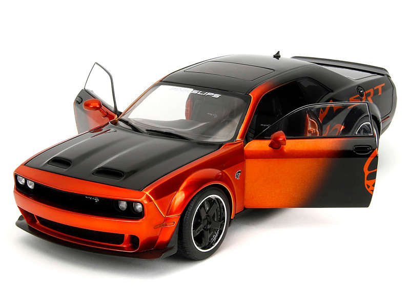 Dodge Challenger SRT Hellcat Orange Metallic and Black 