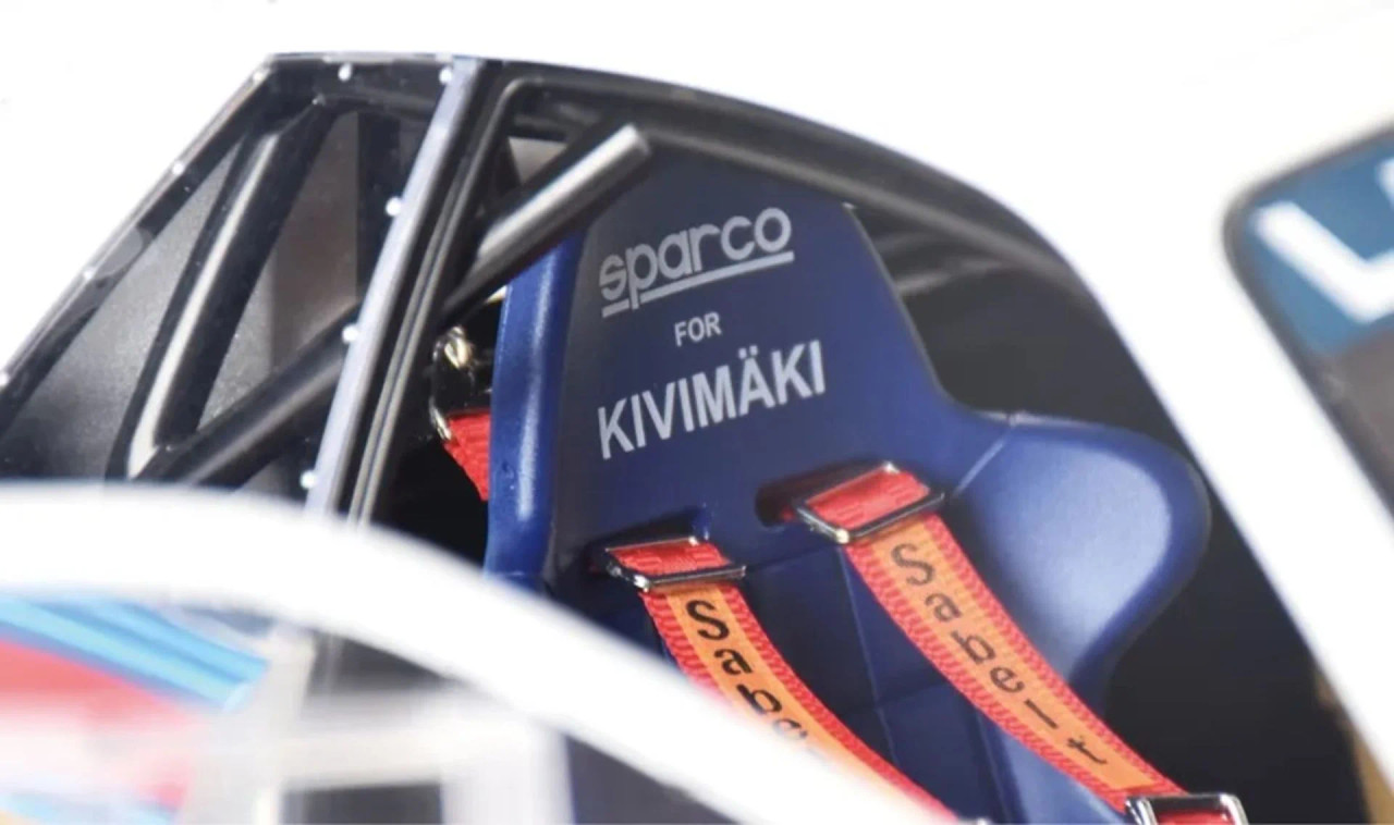 1/8 Ixo 1984 Lancia 037 Martini Racing #5 Winner Rallye Tour de Corse Lancia Martini Racing Markku Alén, Ilkka Kivimäki Model Kit