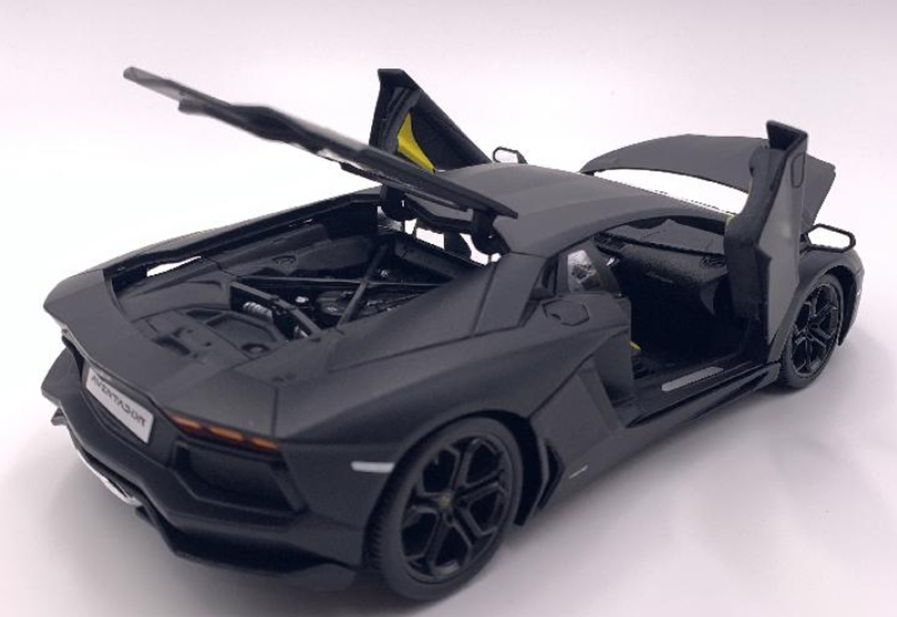 1/18 Bburago Lamborghini Aventador LP700-4 (Matte Black) Diecast Car Model