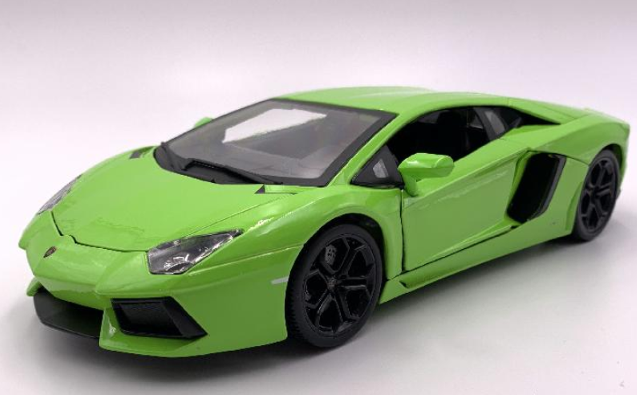 1/18 Bburago Lamborghini Aventador LP700-4 (Green) Diecast Car Model