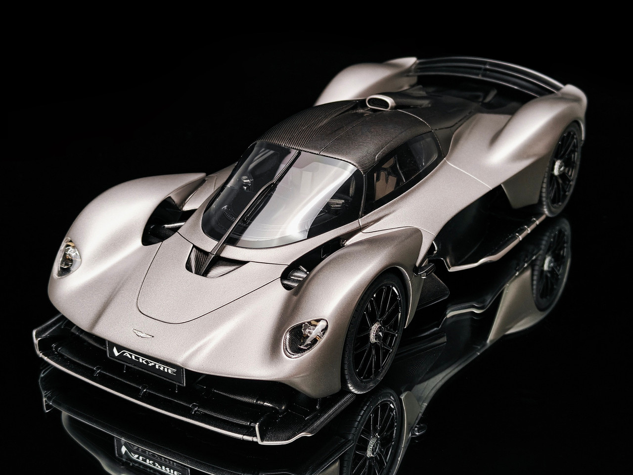 1/18 Frontiart Aston Martin Valkyrie (Satin Scintilla Silver) Car Model Limited 50 Pieces