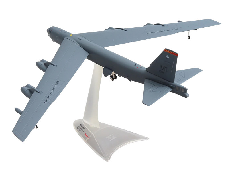 Boeing B-52H Stratofortress Bomber Aircraft 