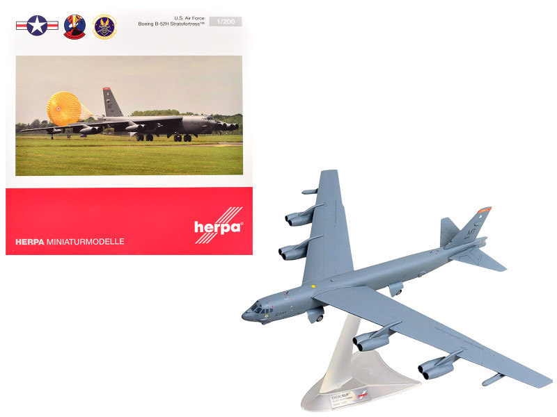 Boeing B-52H Stratofortress Bomber Aircraft 