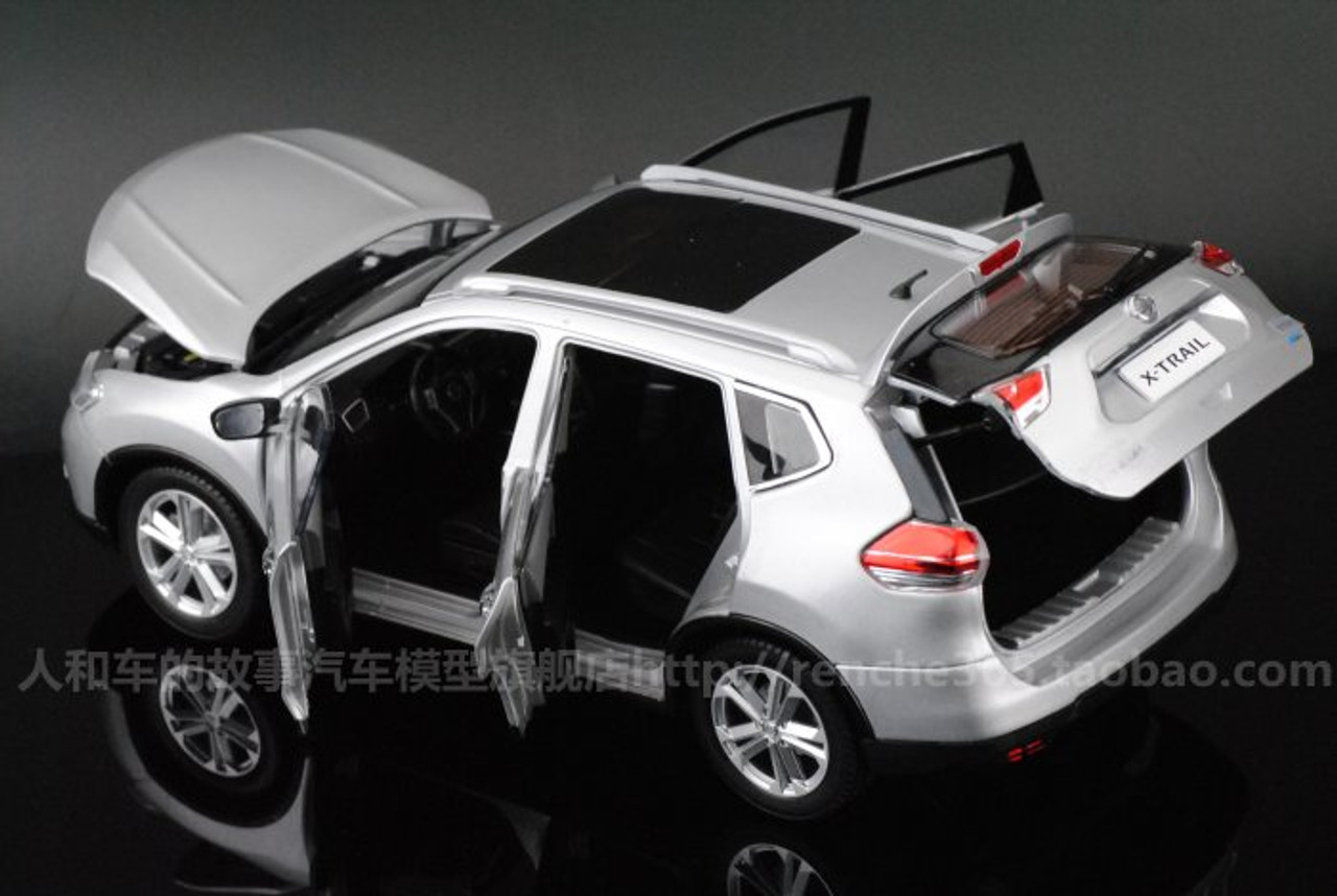 1/18 Dealer Edition 2013 2014 Nissan Rogue X-Trail XTrail (Silver) Diecast Car Model