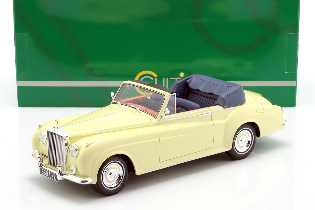 1/18 Cult Scale Models 1960-1962 Rolls Royce Silver Cloud II