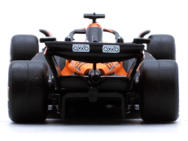 1/64 BBurago 2025 Formula 1 McLaren MCL39 #81 Oscar Piastri