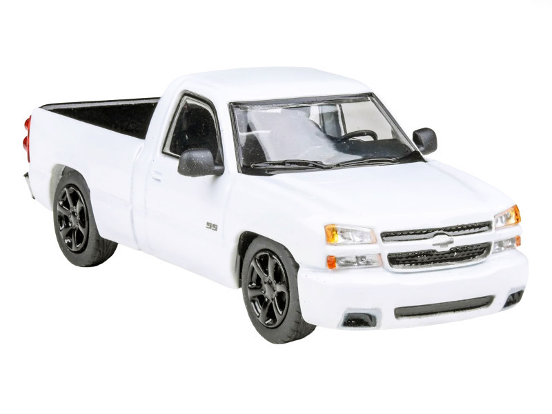 1/64 Paragon 2006 Chevrolet Silverado SS Clone Cateye (Summit White) Diecast Car Model