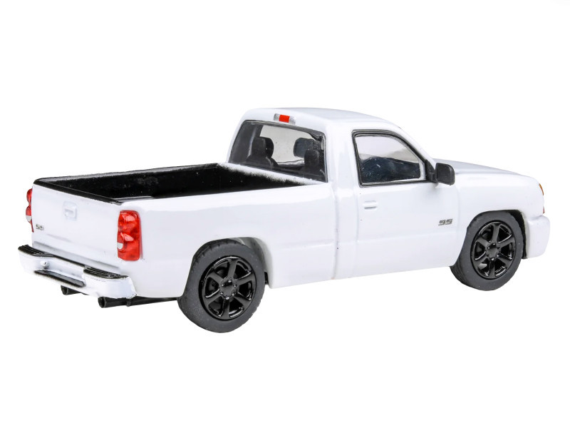 1/64 Paragon 2006 Chevrolet Silverado SS Clone Cateye (Summit White) Diecast Car Model