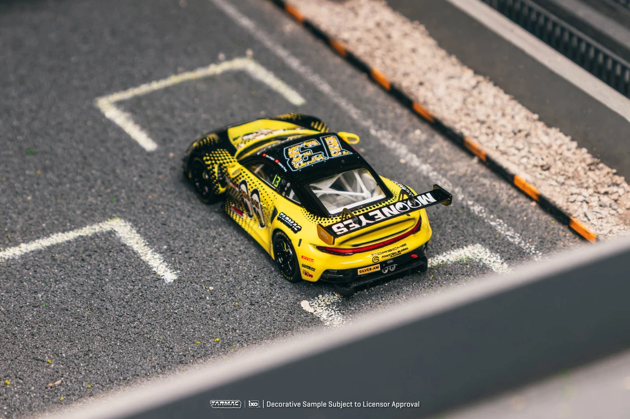 1/64 Tarmac Works 2025 Porsche 911 GT3 R GT World Challenge Asia
