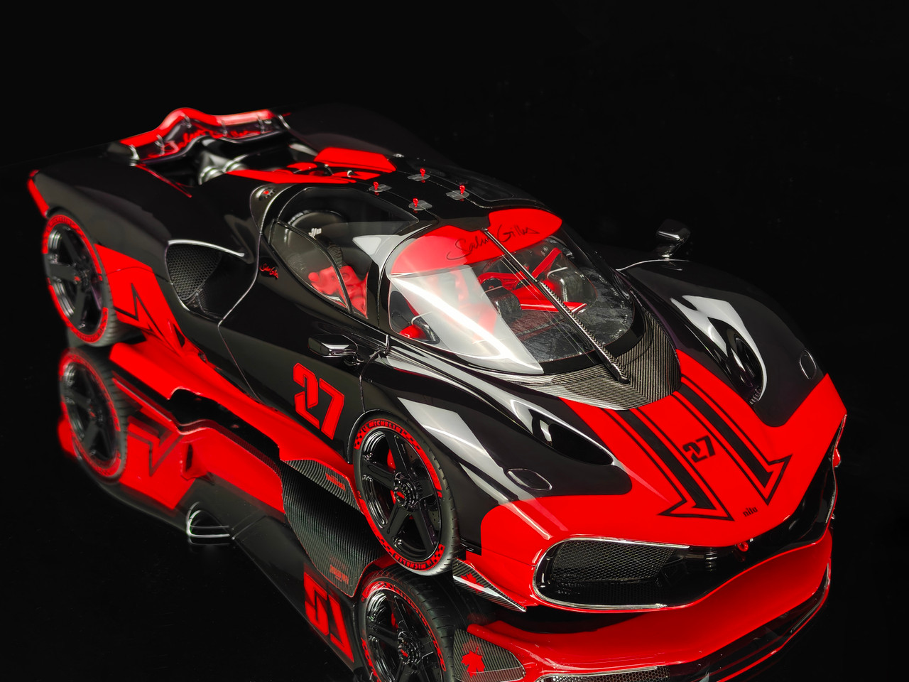 1/18 Frontiart Nilu27 Salut Gilles (Red) Car Model Limited Edition