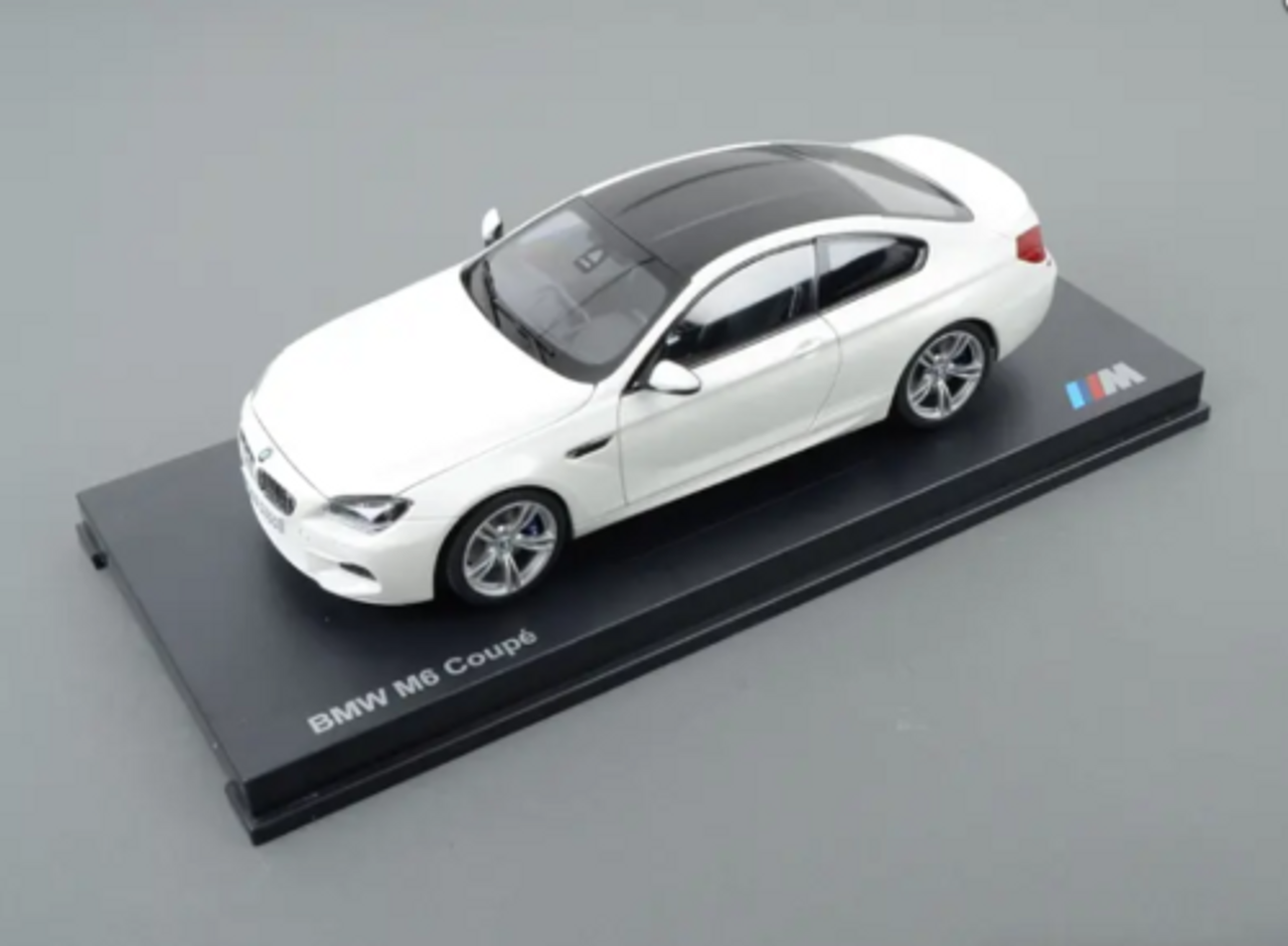 1/18 Dealer Edition BMW F13 M6 Coupe (White) Fully Open Diecast Car Model