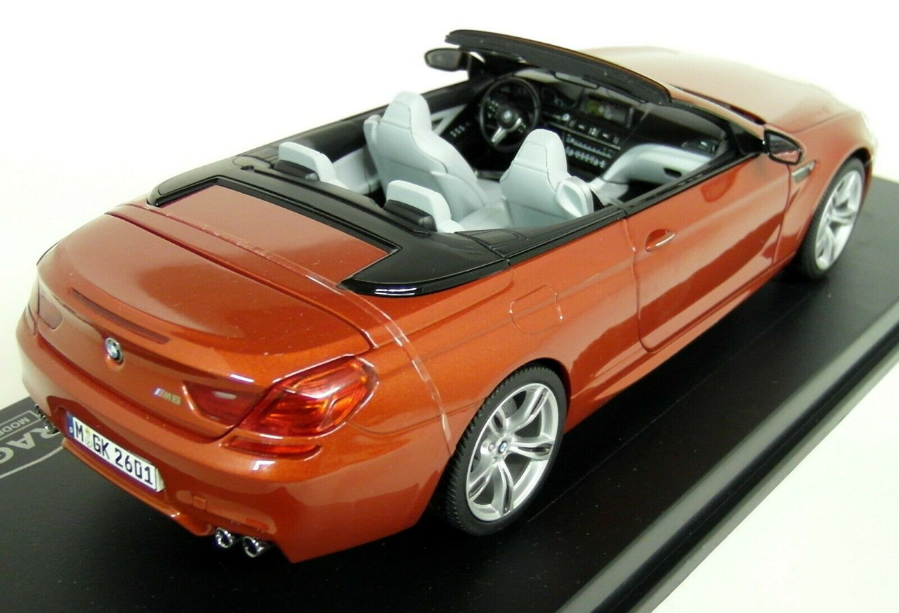 BMW M6 Convertible ミニカー 1-18BMWM6CarbioMontecarloBlue-