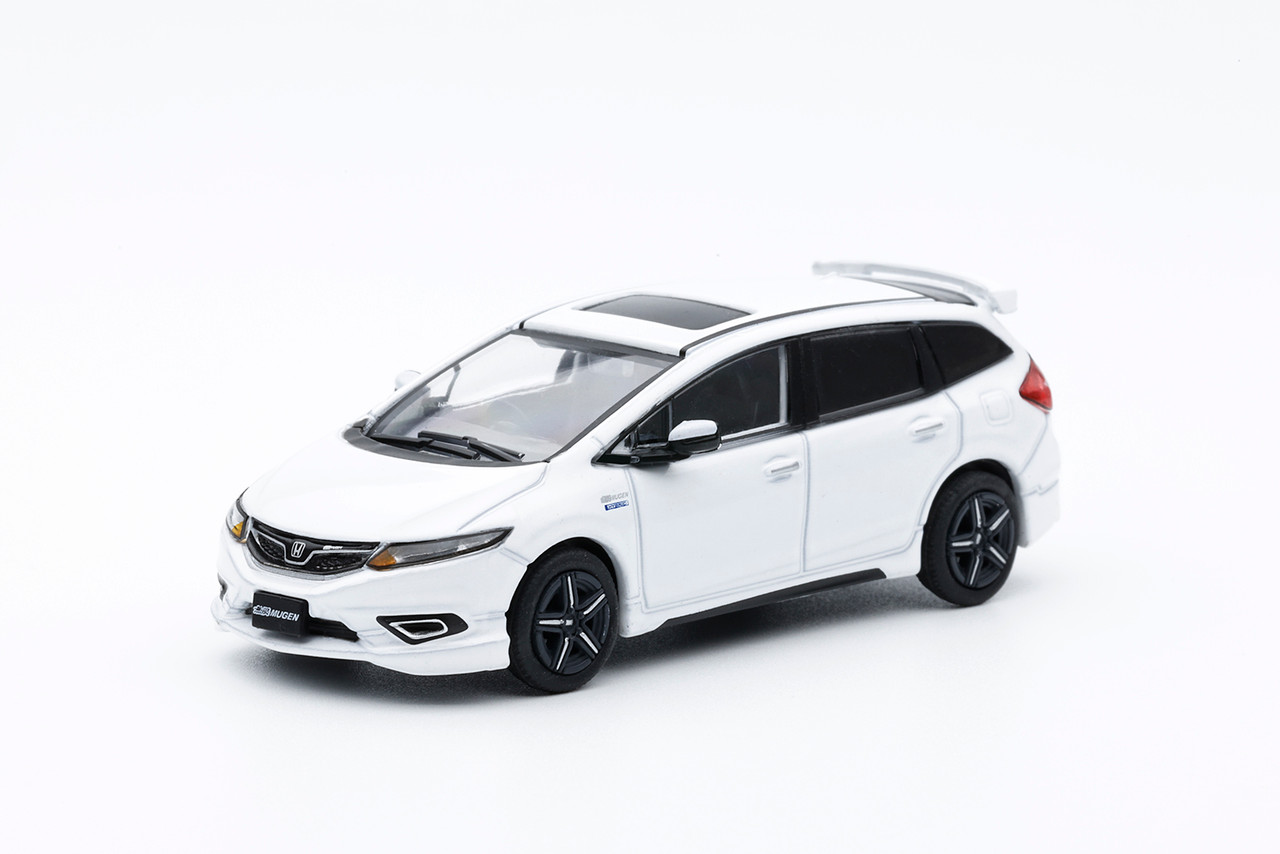 まっつんつんTV 301-038 1/18 ホンダ HONDA JADE 1/64 DCT Honda Jade (White) Diecast Car Model - LIVECARMODEL.com