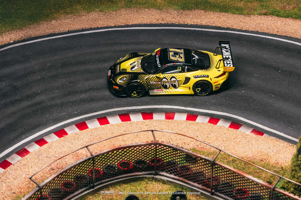 Bee 1/43 Tarmac Works Porsche 911 GT3 R Mooneyes GT World Challenge