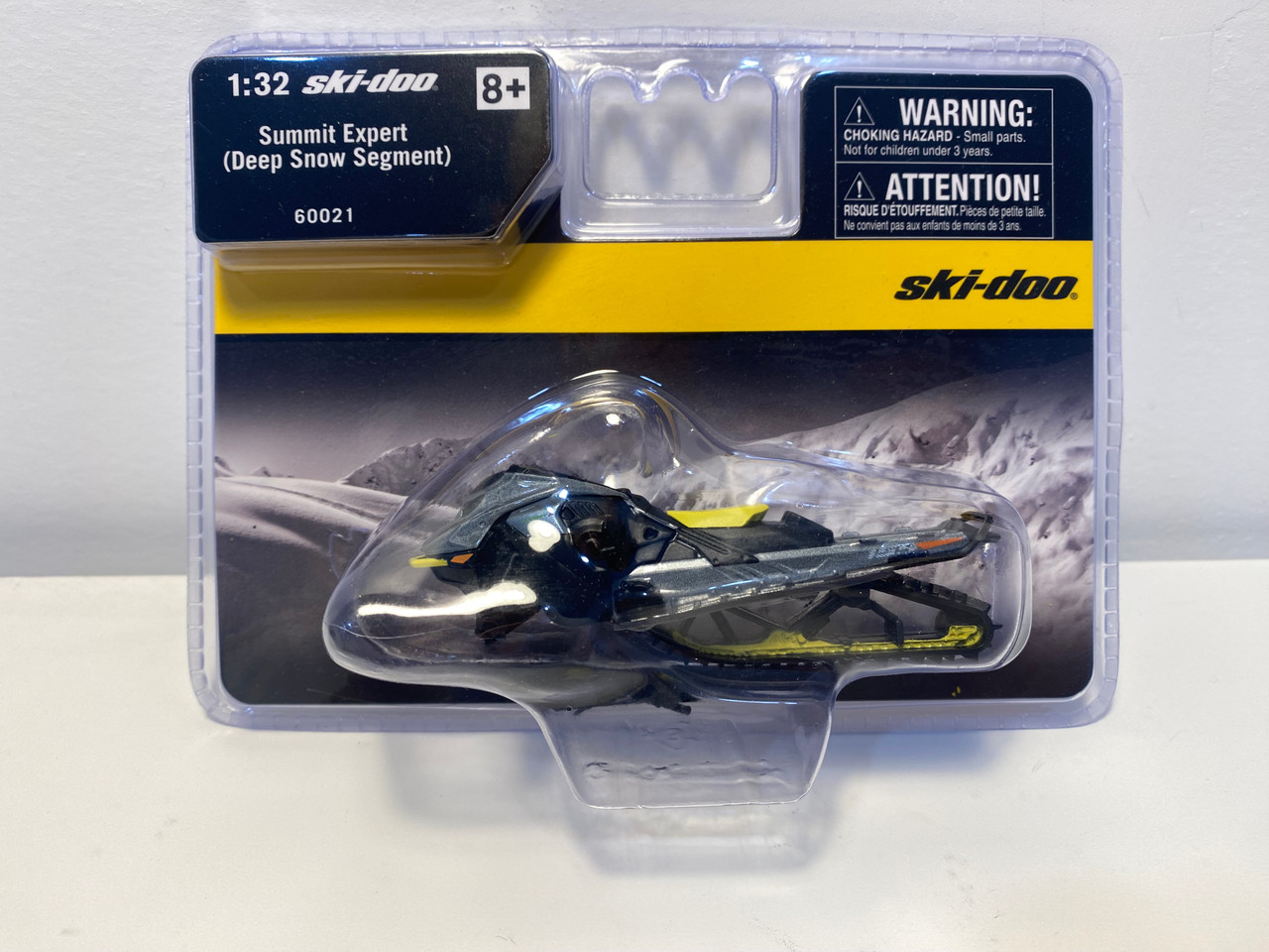 AS-IS MISSING PARTS 1/32 Diecast Masters Summit Expert (Deep Snow Segment) (Manta Green) Diecast Model