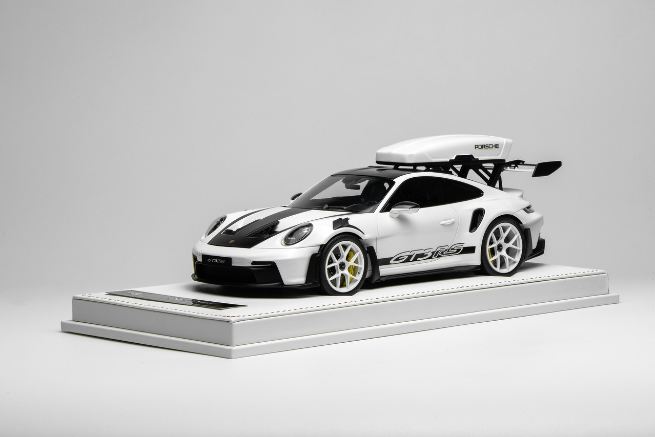 1/18 Ivy Merit Porsche 911 (992) GT3 RS (White with Black Livery