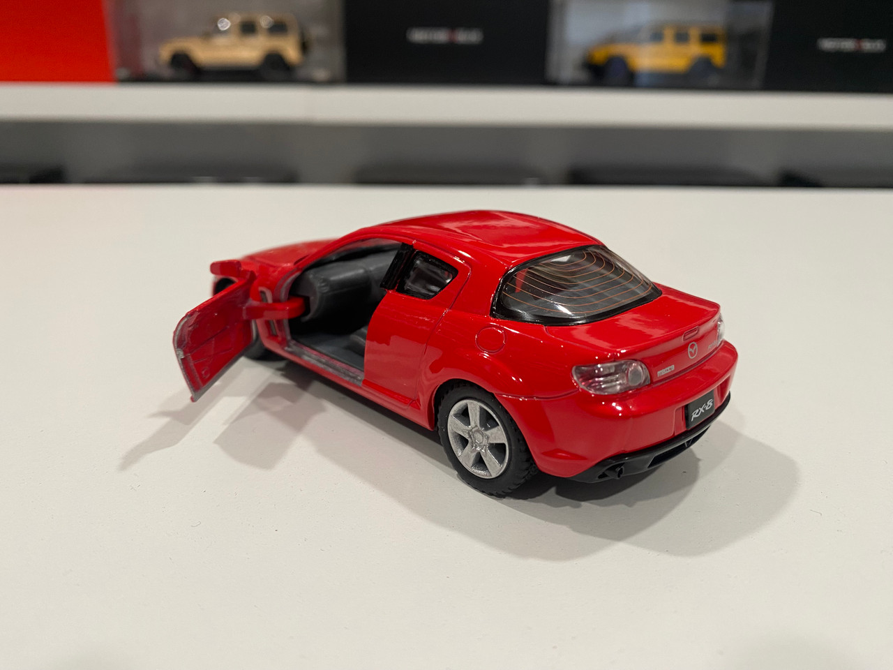 1/36 Kinsmart Mazda RX-8 RX8 (Red) Pull Back Toy Car Model (New no