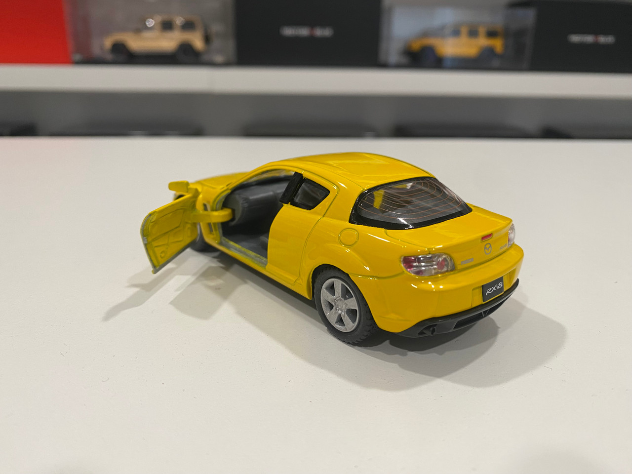1/36 Kinsmart Mazda RX-8 RX8 (Yellow) Pull Back Toy Car Model (New