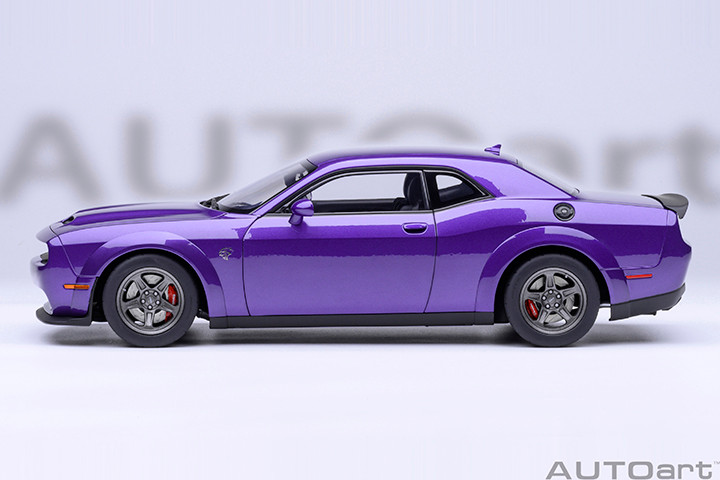 1/18 AUTOart 2023 Dodge Challenger SRT Super Stock (Plum Crazy Purple) Car Model
