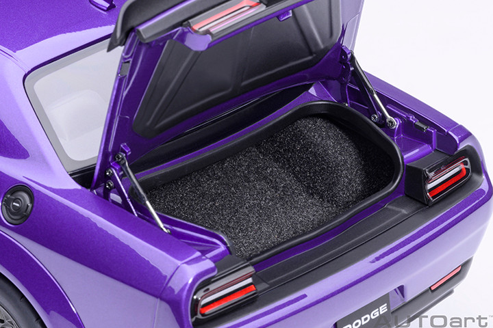 1/18 AUTOart 2023 Dodge Challenger SRT Super Stock (Plum Crazy