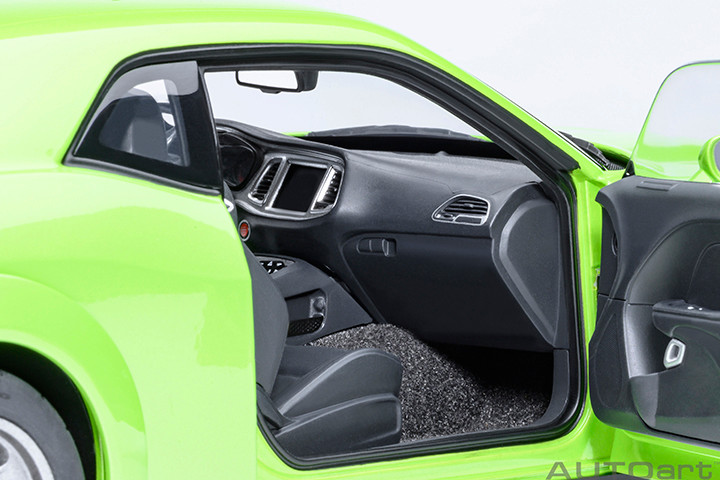 1/18 AUTOart 2023 1/18 Doge Challenger SRT Super Stock (Sublime Green) Car Model