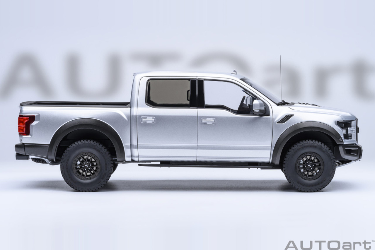 1/18 AUTOart 2019 Ford F-150 Raptor Supercrew (Ingot Silver) Car Model