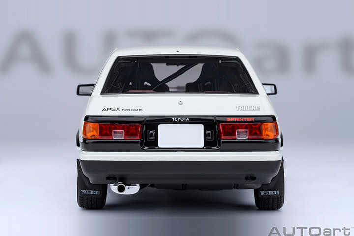 てん 1/18 AUTOart Toyota Sprinter Trueno (AE86) “Initial D” Project D