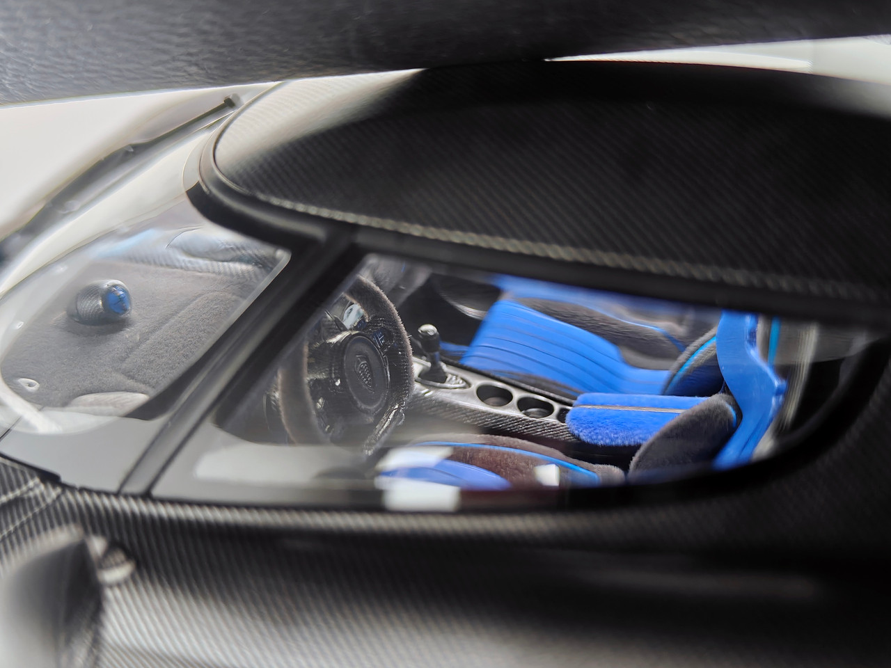 1/18 Frontiart Koenigsegg Jesko Absolut Naked Carbon Black Car