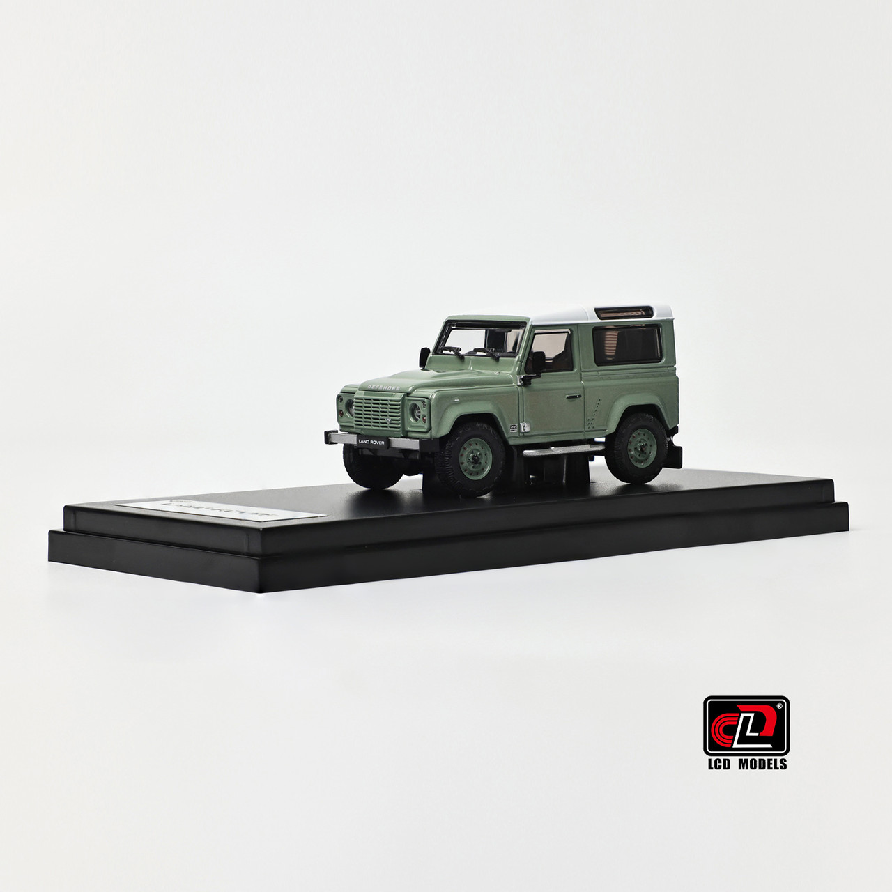 1/64 LCD Land Rover Defender 90 V8 (Green) Diecast Car Model