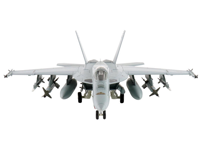 Boeing F/A-18E Super Hornet Fighter Aircraft "Dagger Team (with decals)" United States Navy "Air Power Series" 1/72 Diecast Model by Hobby Master