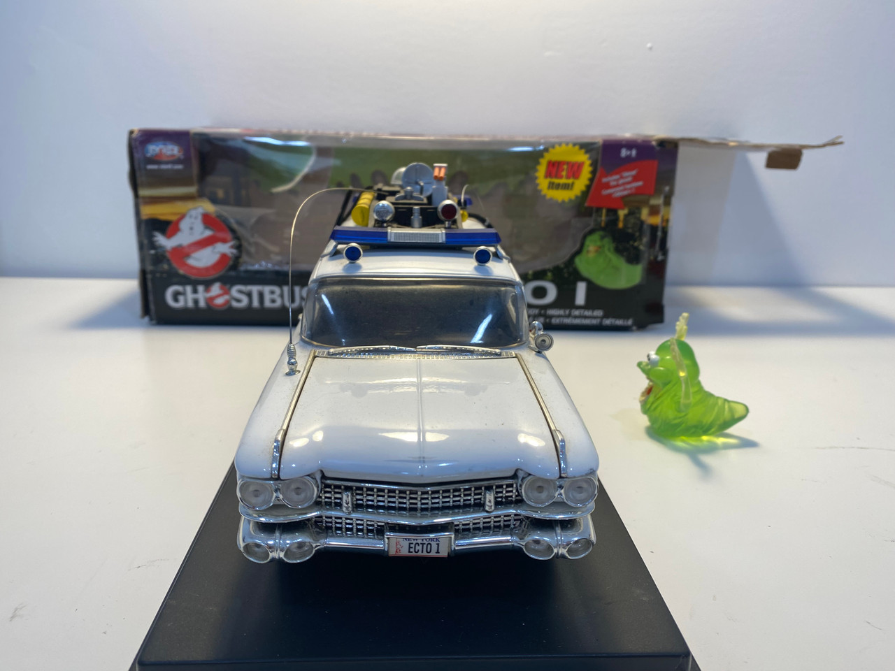 AS-IS 1/21 Joyride Ertl Ghostbusters ECTO I Diecast Car Model