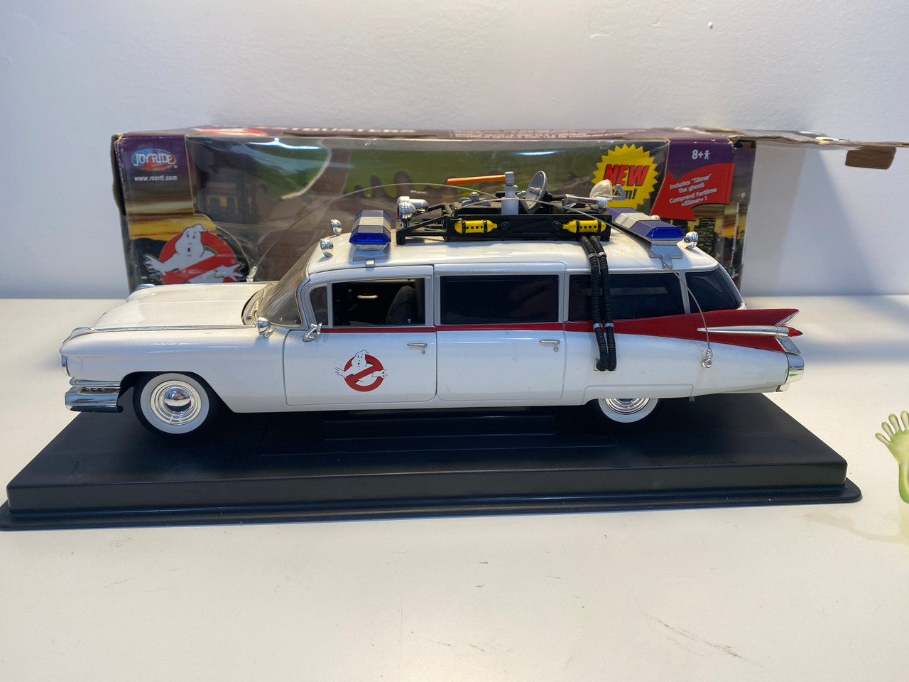AS-IS 1/21 Joyride Ertl Ghostbusters ECTO I Diecast Car Model