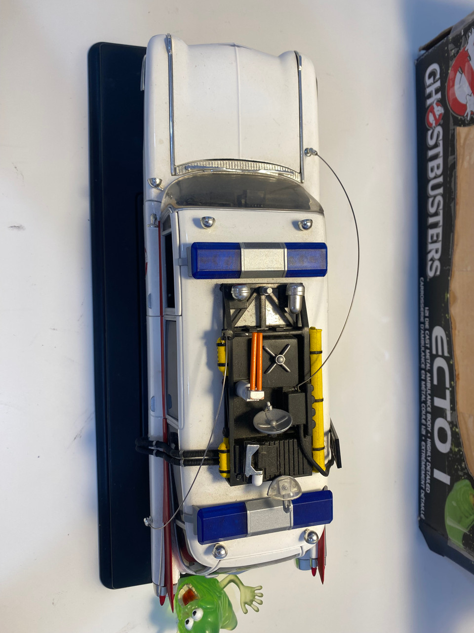 AS-IS 1/21 Joyride Ertl Ghostbusters ECTO I Diecast Car Model