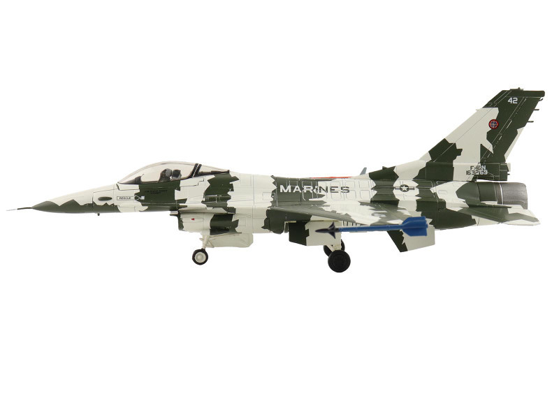 General Dynamics F-16N Fighting Falcon Fighter Aircraft "163269 U.S. Navy Fighter Weapons School" (1990s) United States Marine Corps "Air Power Series" 1/72 Diecast Model by Hobby Master