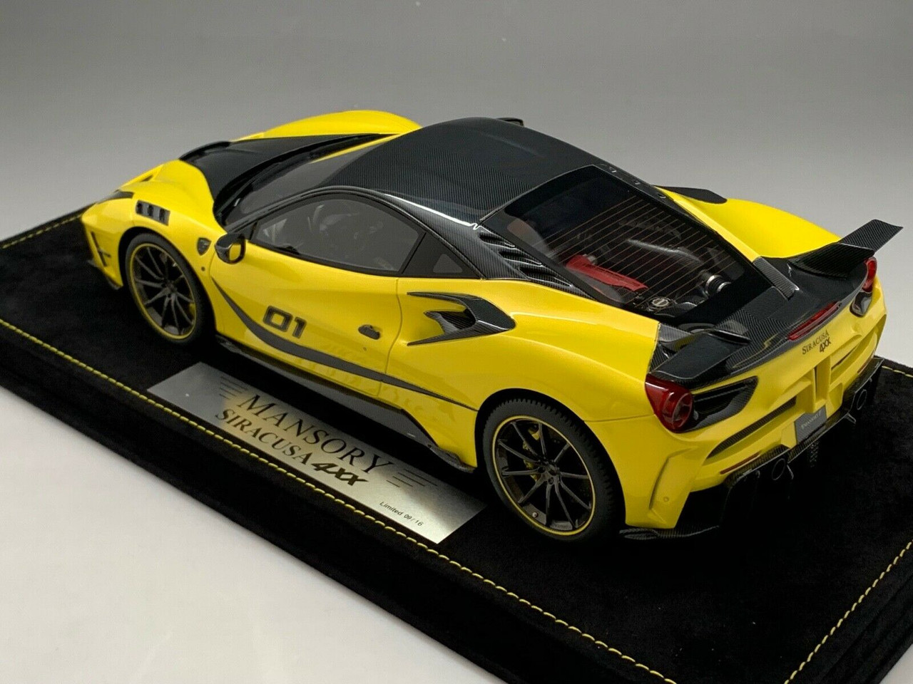 1/18 Mansory Ferrari 488 Siracusa 4xx in Metallic Yellow w/ Yellow Brake Caliper Resin Car Model Limited