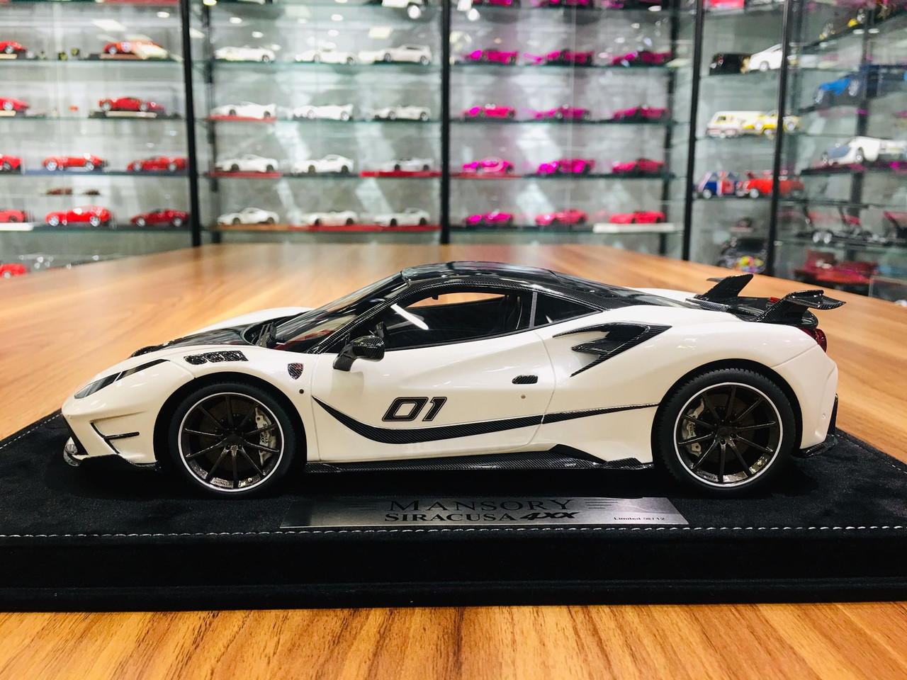 1/18 Mansory Ferrari 488 Siracusa 4xx in Pearl White Geneva w/ White Brake Caliper Resin Car Model Limited