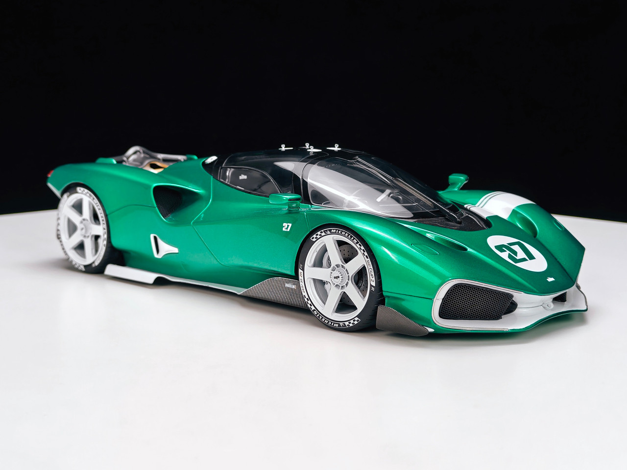 1/18 Frontiart Nilu27 Inna-Green Car Model Limited Edition 100