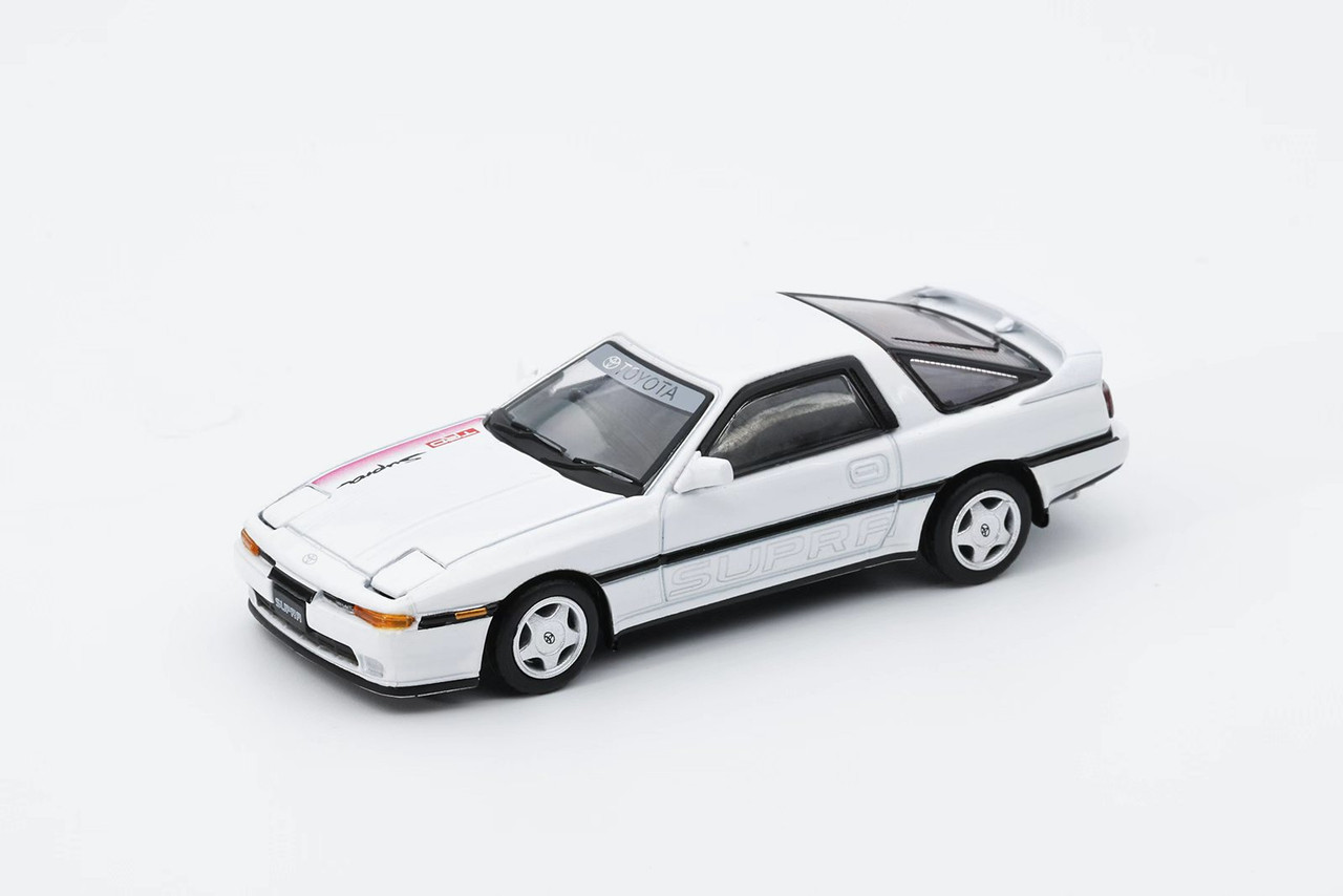 車　プラモデル　Skyline Supra 1/64 DCT Toyota Supra (A70) (White) Diecast Car Model
