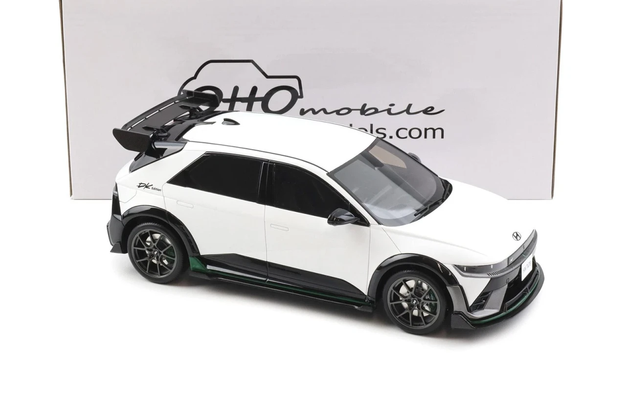1/18 OTTO 2025 Hyundai Ioniq 5N DK Edition (Atlas White Matte) Car Model